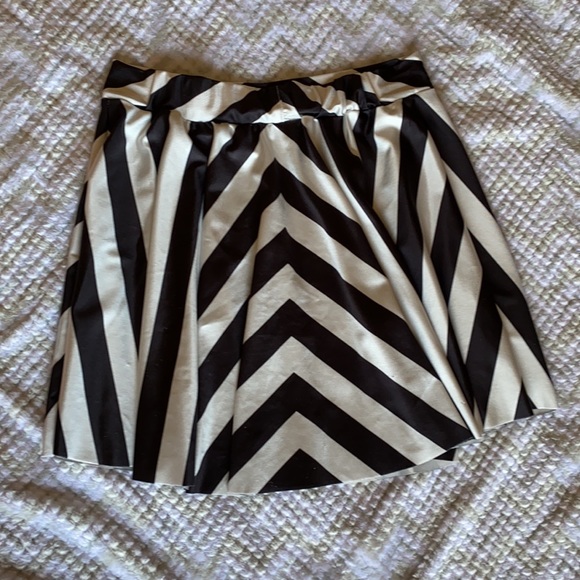 Striped skirt. OS - Picture 2 of 3